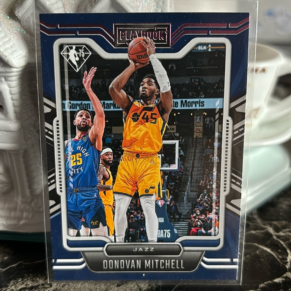 3 Donovan Mitchell Sport Cards